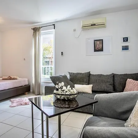 Apartment In With Terrace, Air Condition, Wifi, Washing Machine *