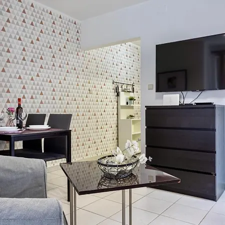 In With Terrace, Air Condition, Wifi, Washing Machine *